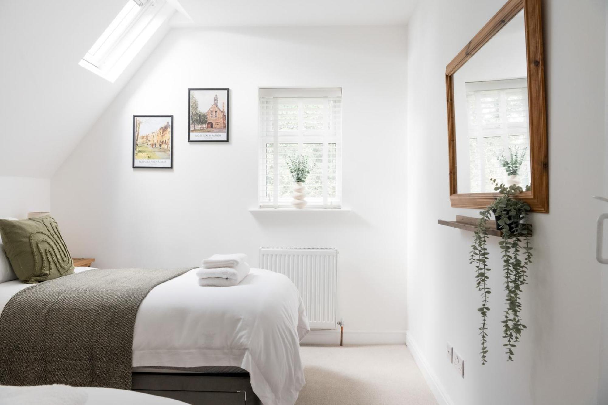 Eagle Cottage - Charming Cotswolds Getaway, Dog Friendly 윅리싱톤 외부 사진