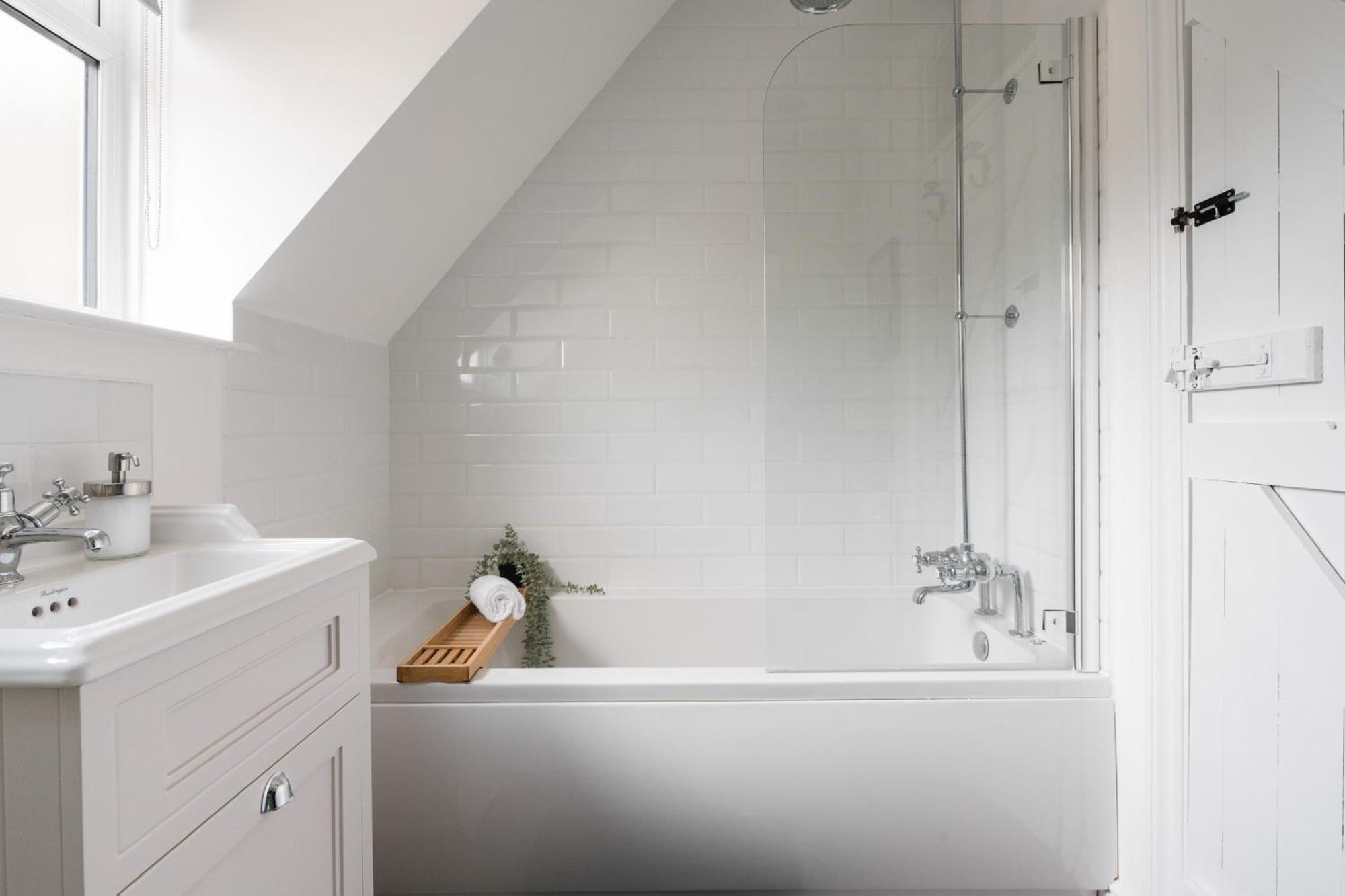 Eagle Cottage - Charming Cotswolds Getaway, Dog Friendly 윅리싱톤 외부 사진